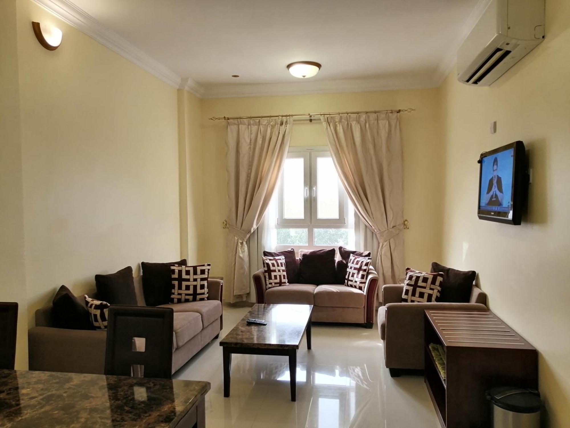 Nizwa Hotel Apartments Buitenkant foto