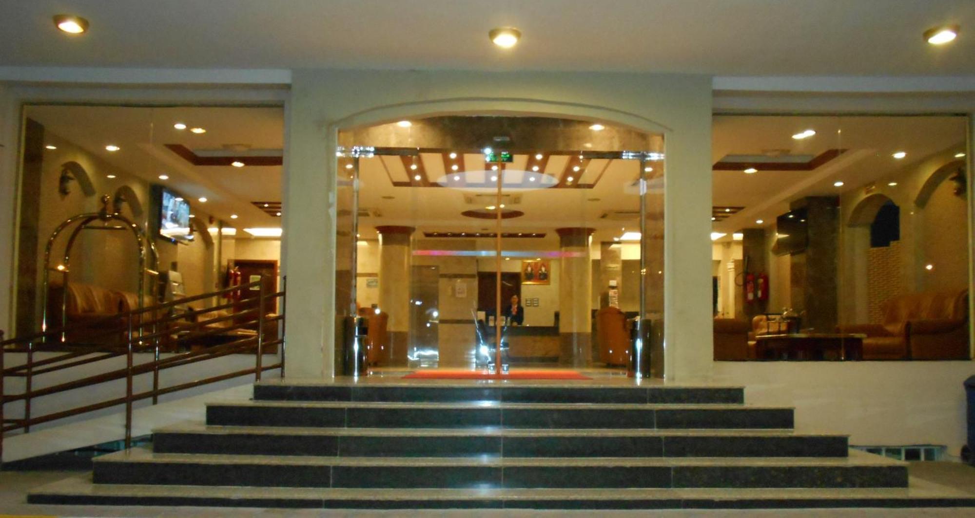 Nizwa Hotel Apartments Buitenkant foto