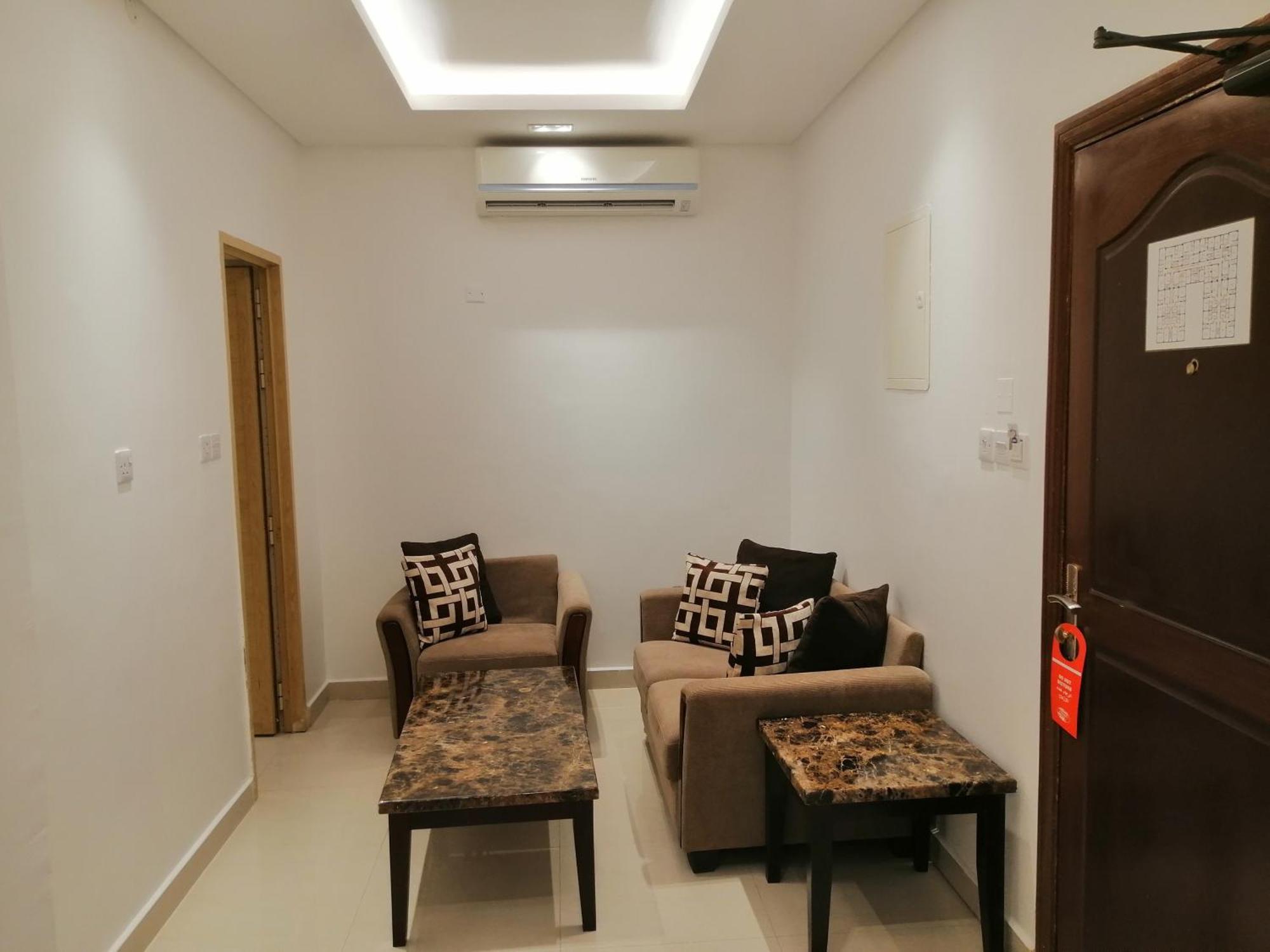 Nizwa Hotel Apartments Buitenkant foto