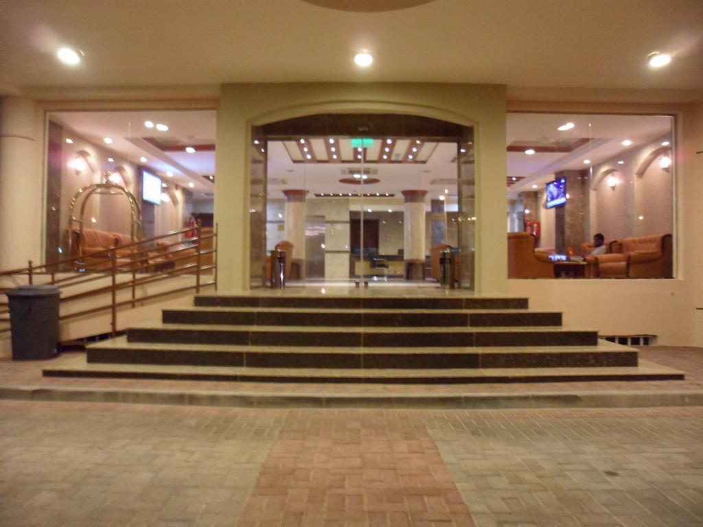 Nizwa Hotel Apartments Buitenkant foto